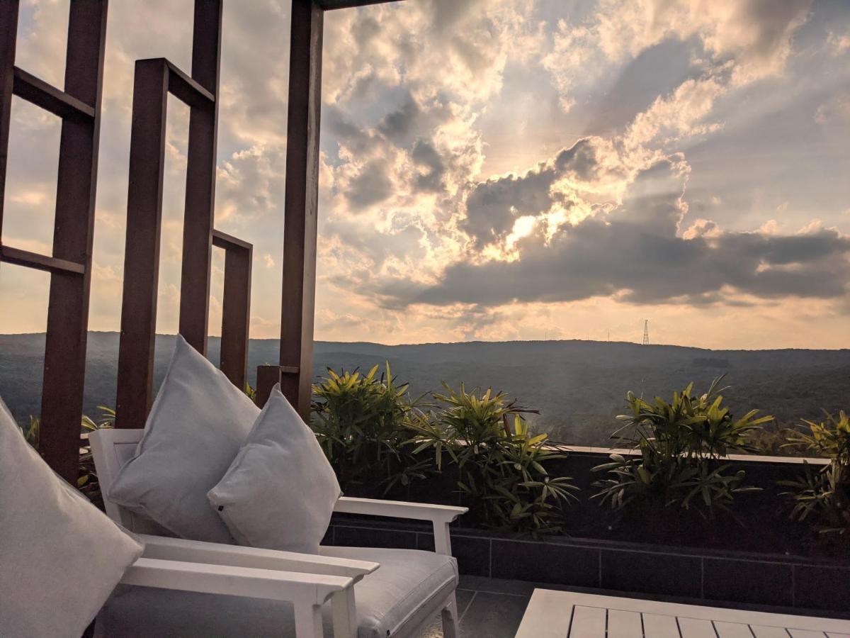Leela Resort, The Exotic Boutique Hotel - Pure Veg Mahābaleshwar Dış mekan fotoğraf