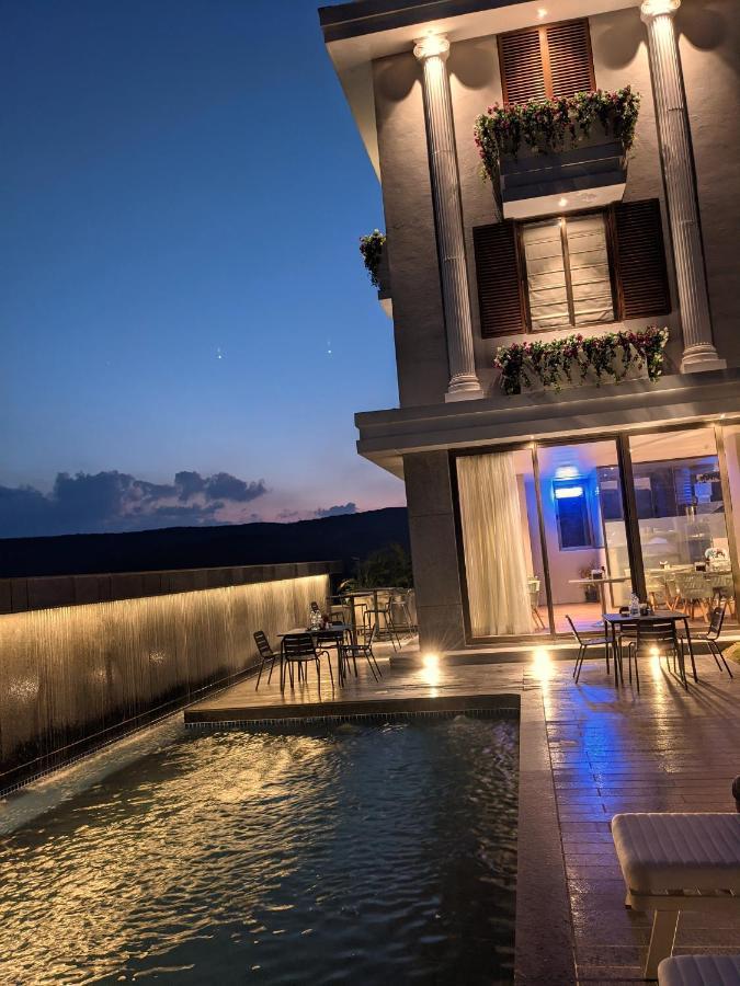 Leela Resort, The Exotic Boutique Hotel - Pure Veg Mahābaleshwar Dış mekan fotoğraf