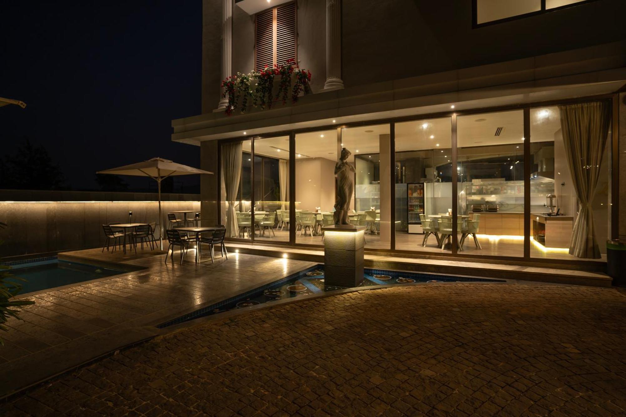 Leela Resort, The Exotic Boutique Hotel - Pure Veg Mahābaleshwar Dış mekan fotoğraf