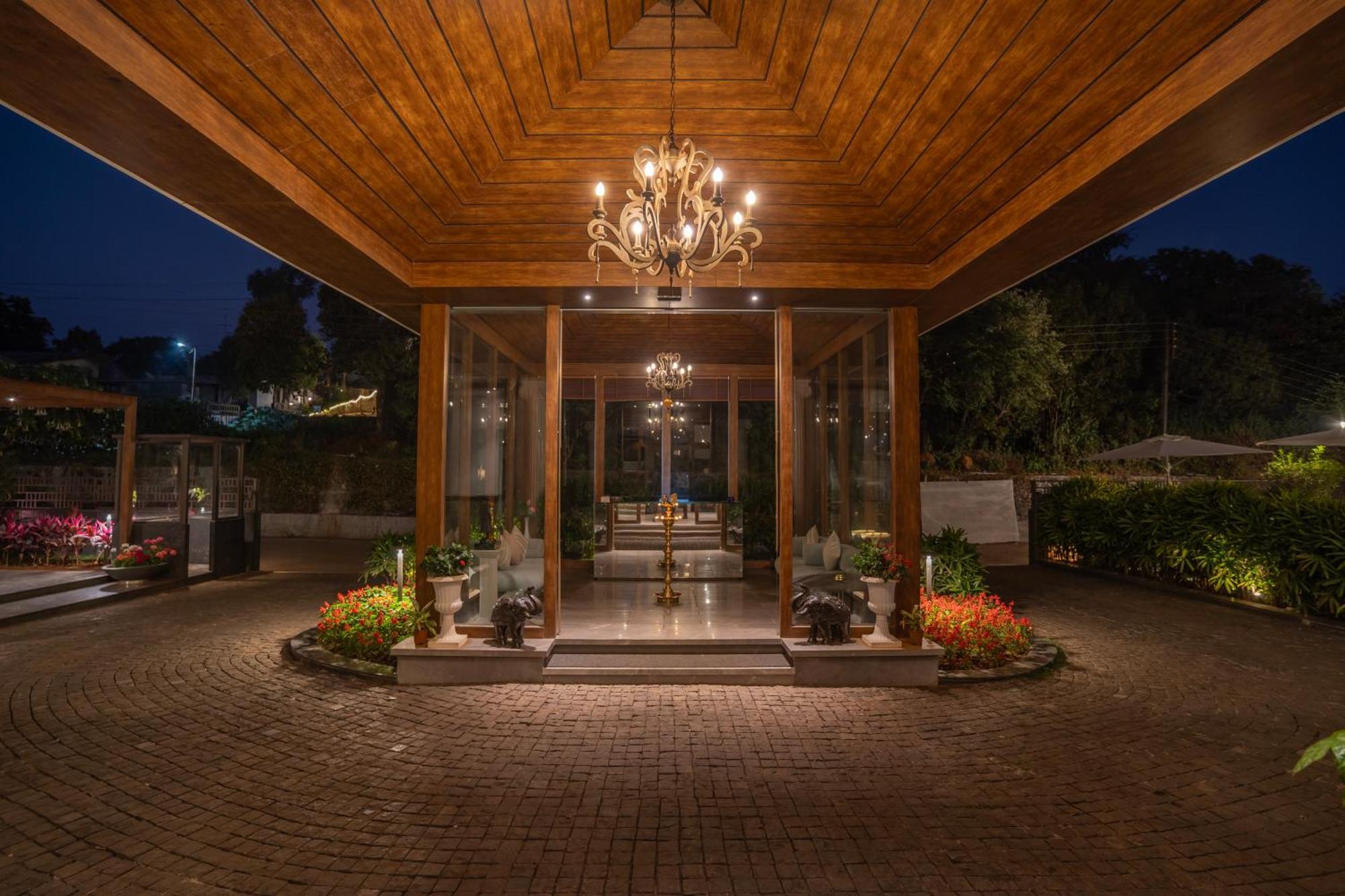 Leela Resort, The Exotic Boutique Hotel - Pure Veg Mahābaleshwar Dış mekan fotoğraf